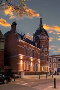 Lansbury Hotel Exterior